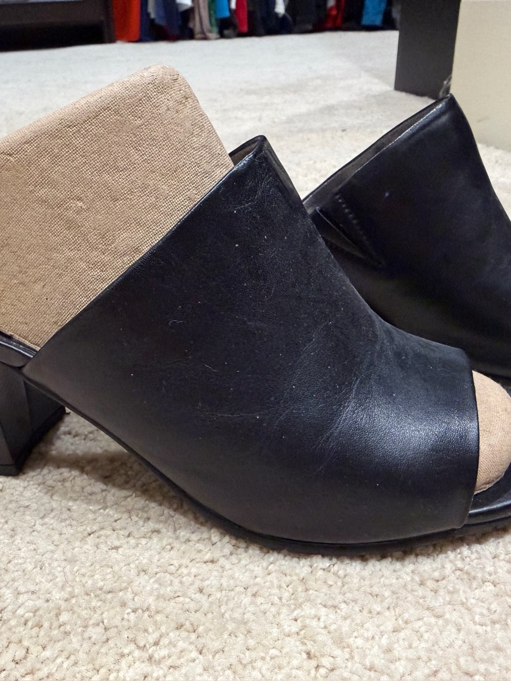 Kenneth Cole Womenโs Black Open-Toe Mule Heels - Stylish Everyday Comfort
